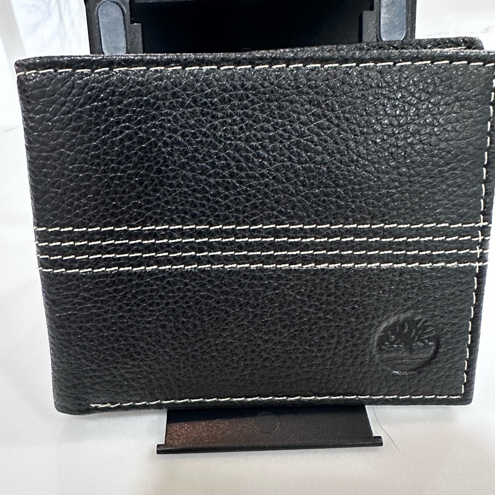 NWT Timberland Black Leather Card Holder